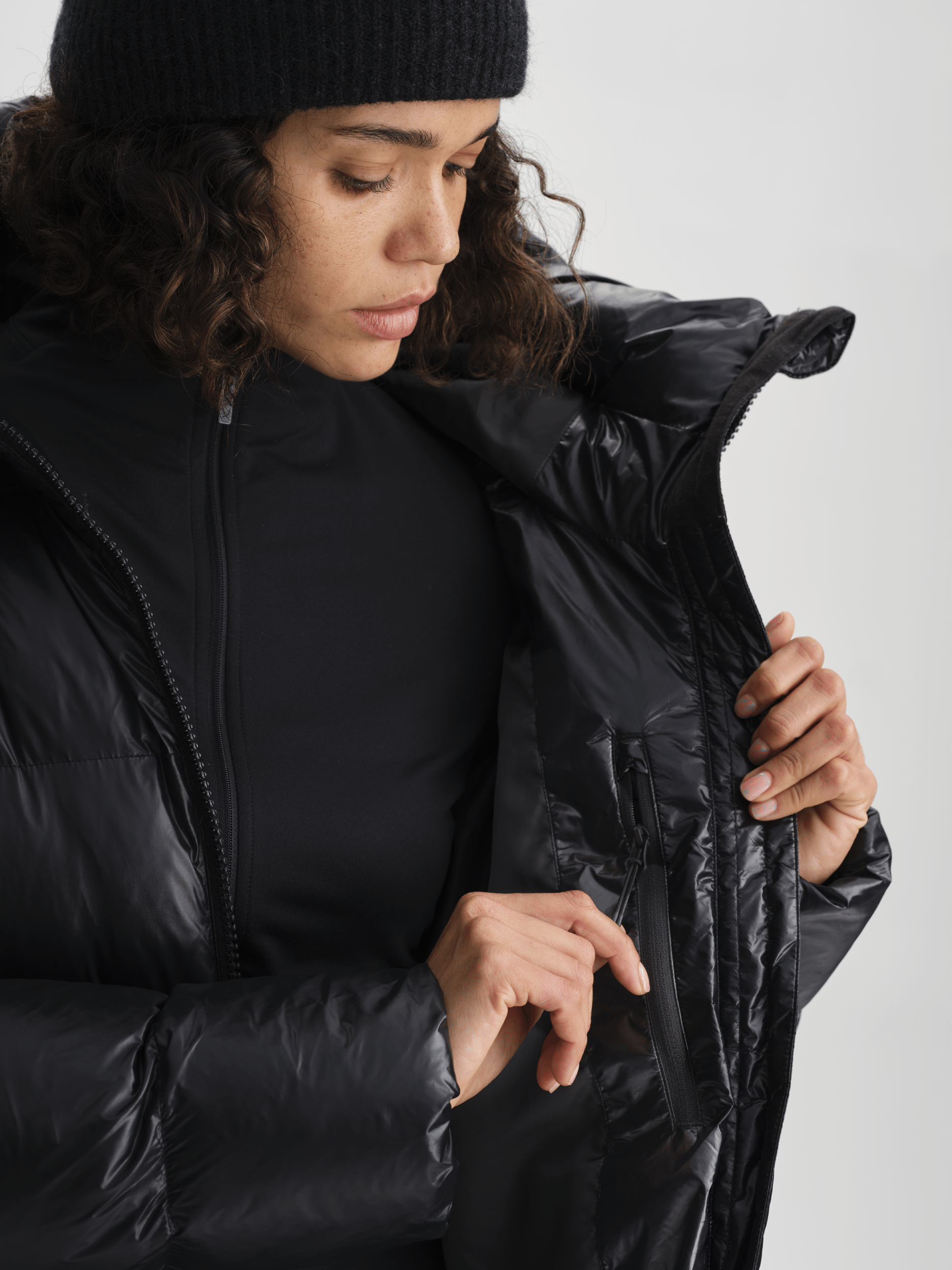 JUNEAU COAT BLACK SHINY Everest Padded Coat