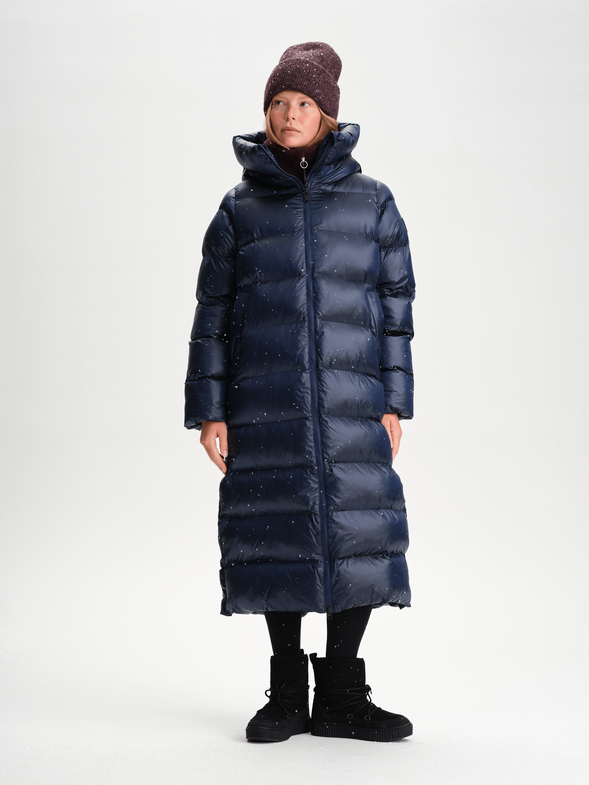 JUNEAU COAT NAVY Everest Padded Coat