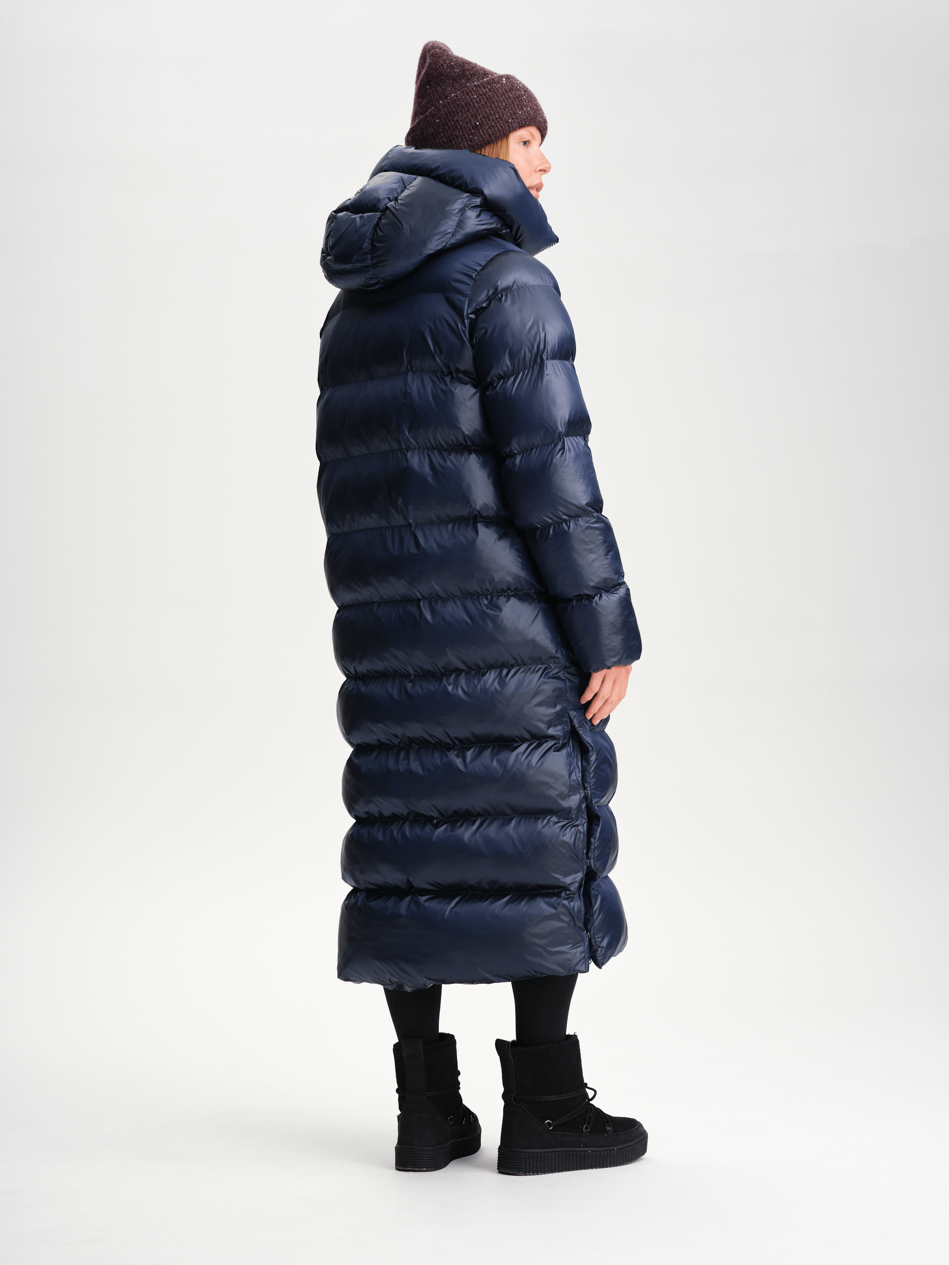 JUNEAU COAT NAVY Everest Padded Coat