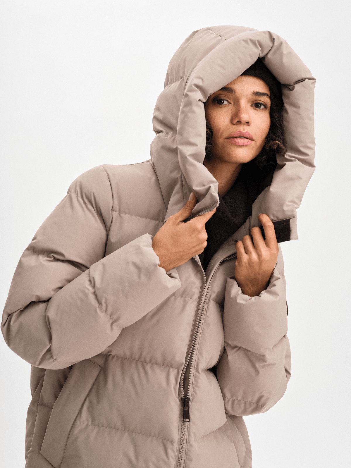 JUNEAU COAT DESERT BEIGE Everest Padded Coat