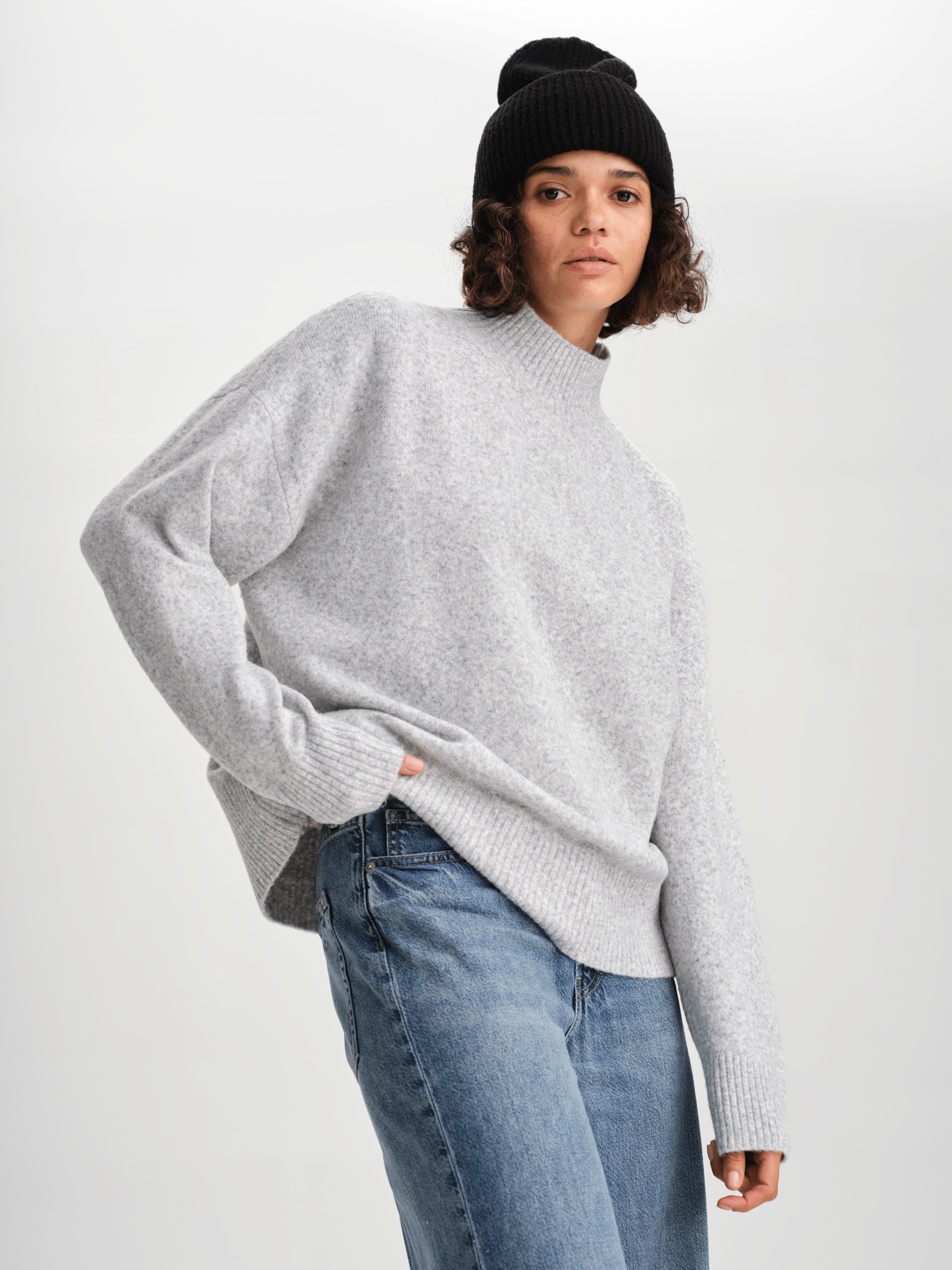 MERU GESTRICKTER PULLOVER GRAU MELANGE Everest Zweite Schicht