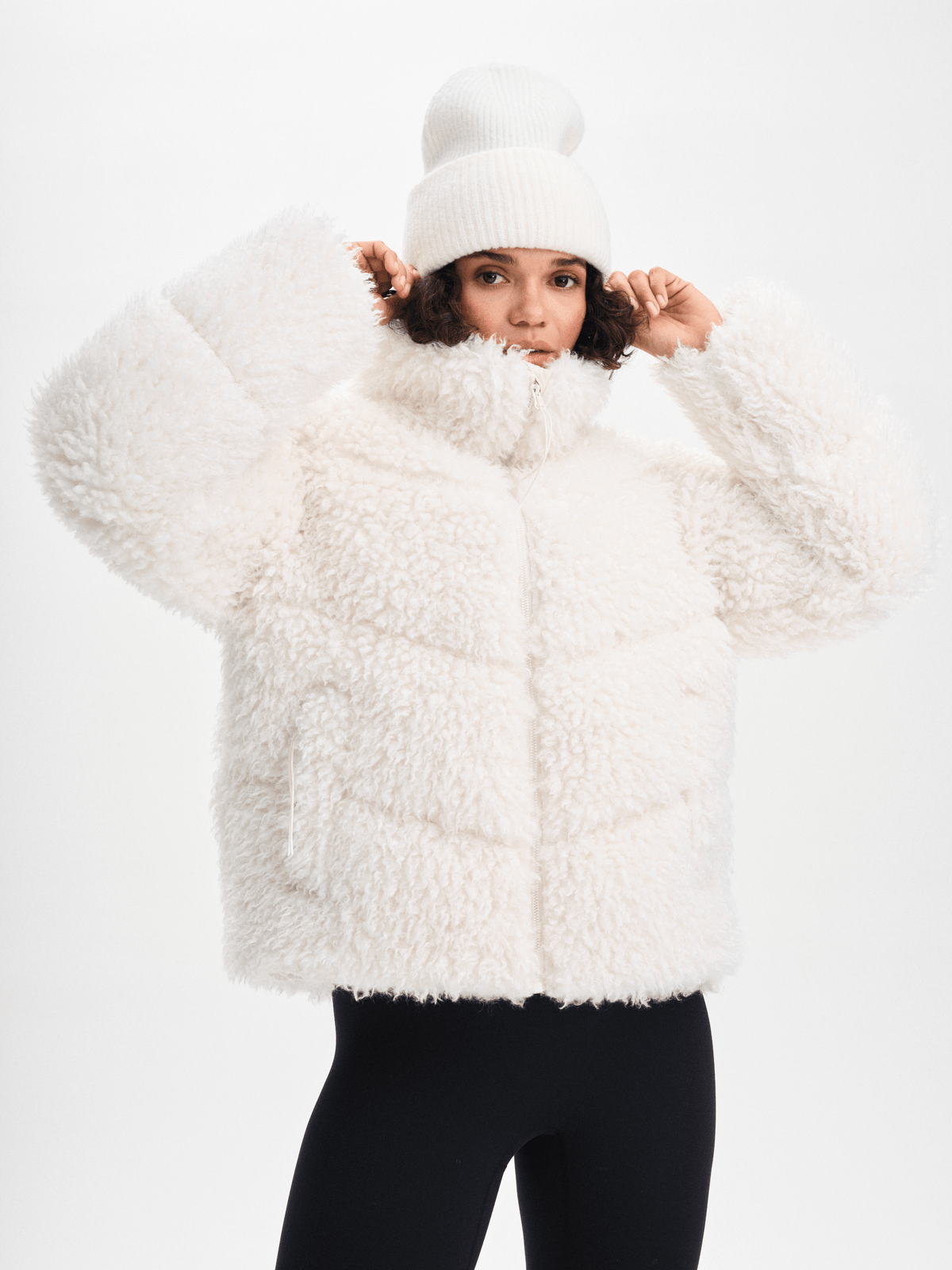 W AMNE JACKET OFF WHITE Everest Padded Jacket