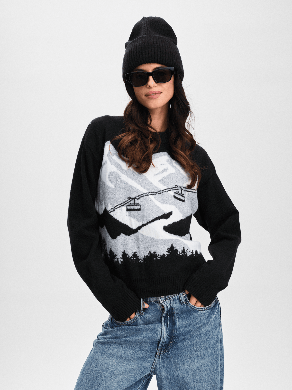 FEMME CREW SWEATER BLACK Everest Sweater