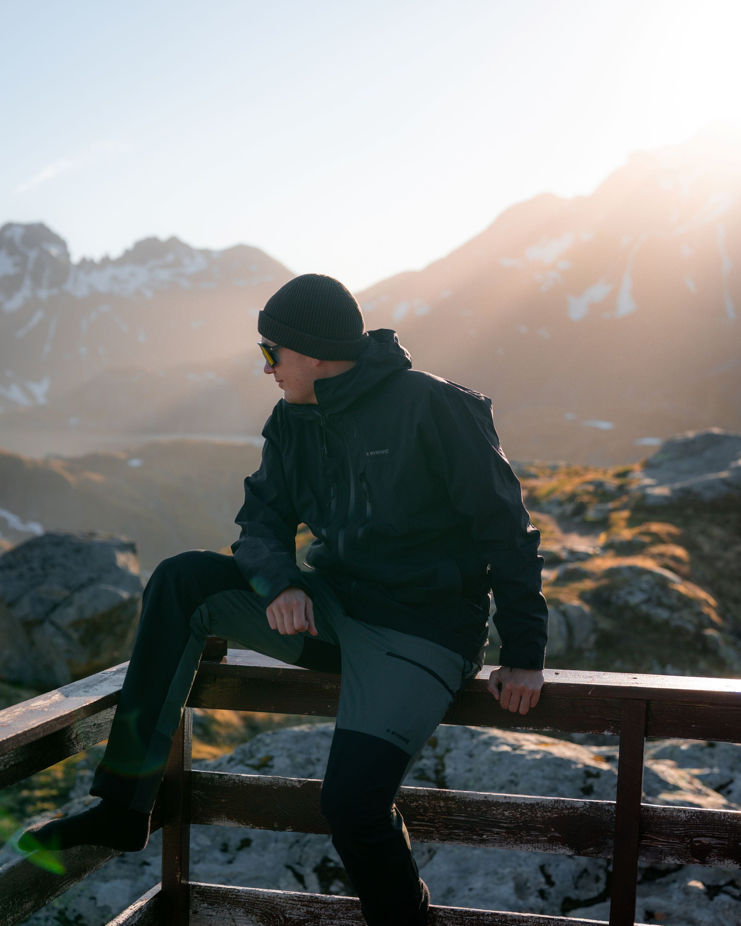 VENTURE 3 LAYER SHELL JACKET BLACK Everest Shell Jacket