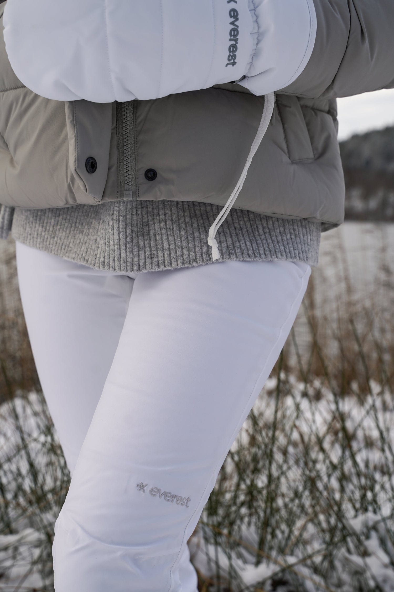 SPODNIE SOFTSHELL BIAŁE DAMSKIE Everest Spodnie narciarskie i snowboardowe