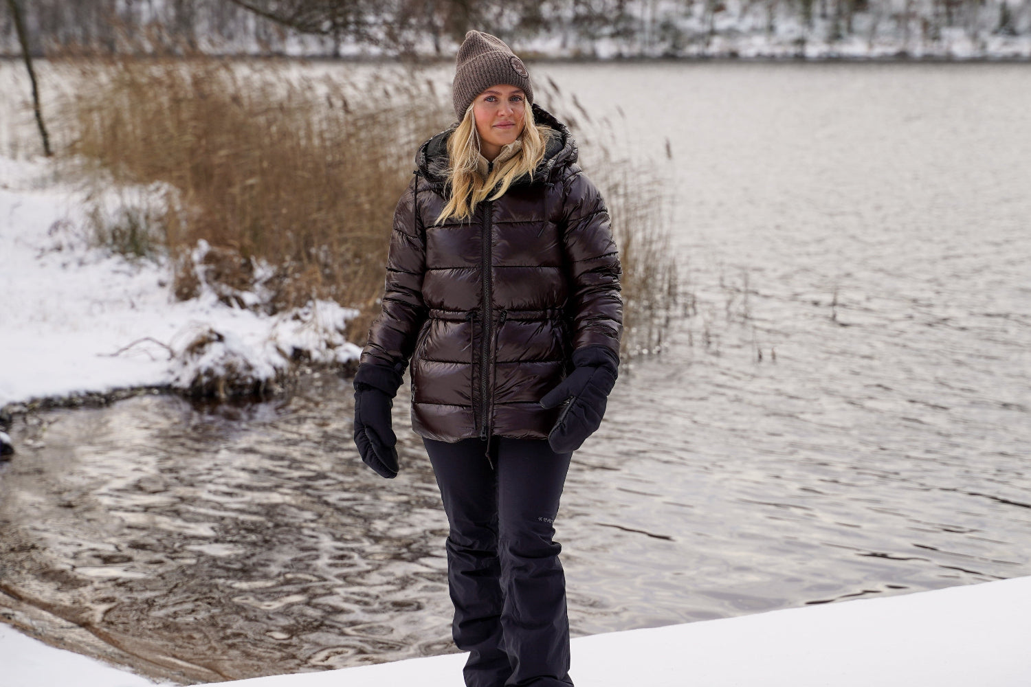 GAMILA MID KURTKA BŁYSZCZĄCA BRĄZOWA Everest Pikowana Parka