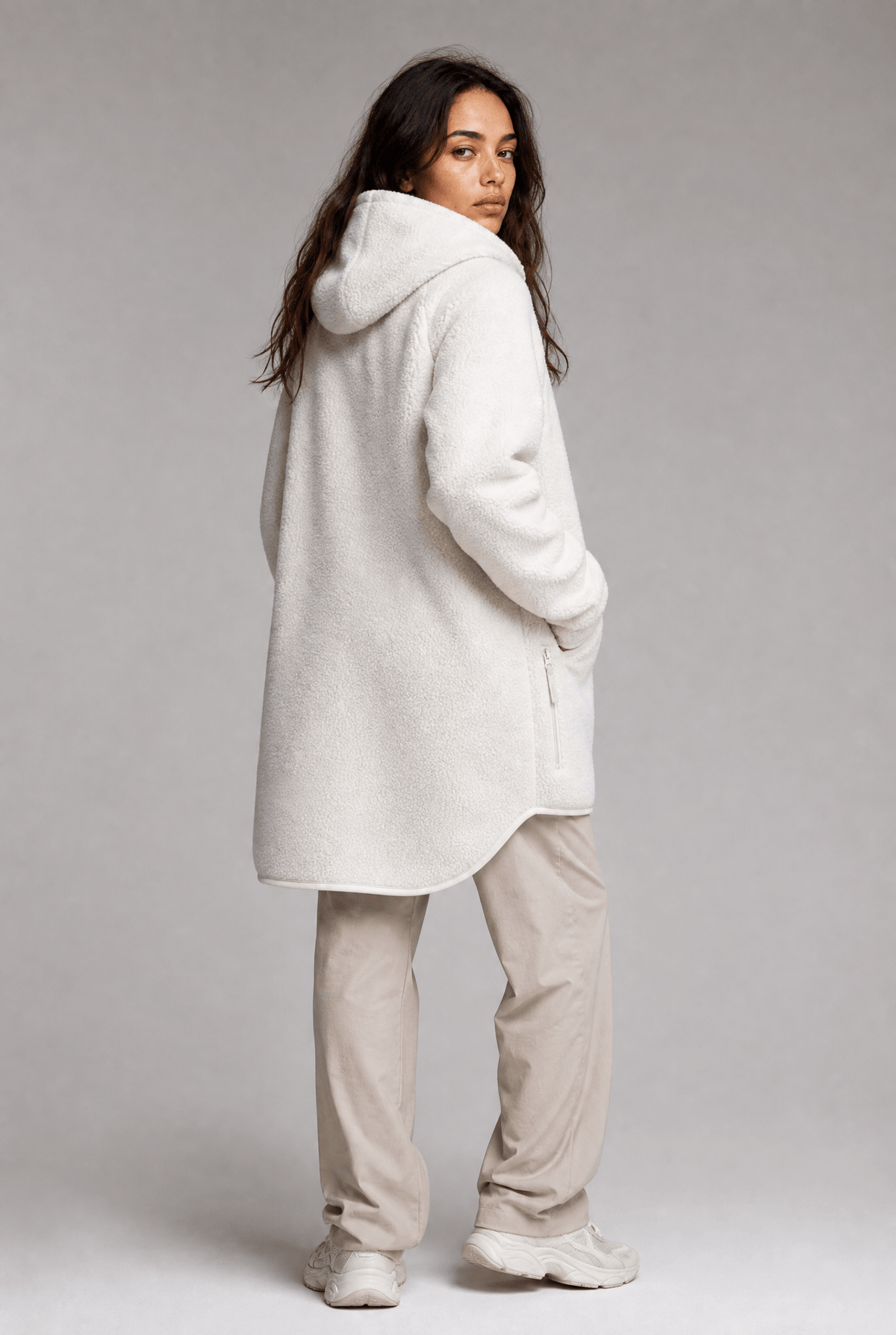 PILE LONG HOOD OFF WHITE Everest Second Layer