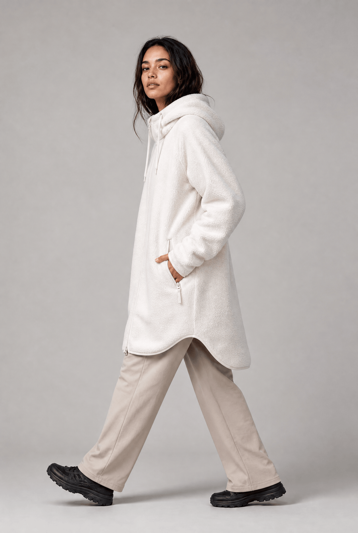 PILE LONG HOOD OFF WHITE Everest Second Layer
