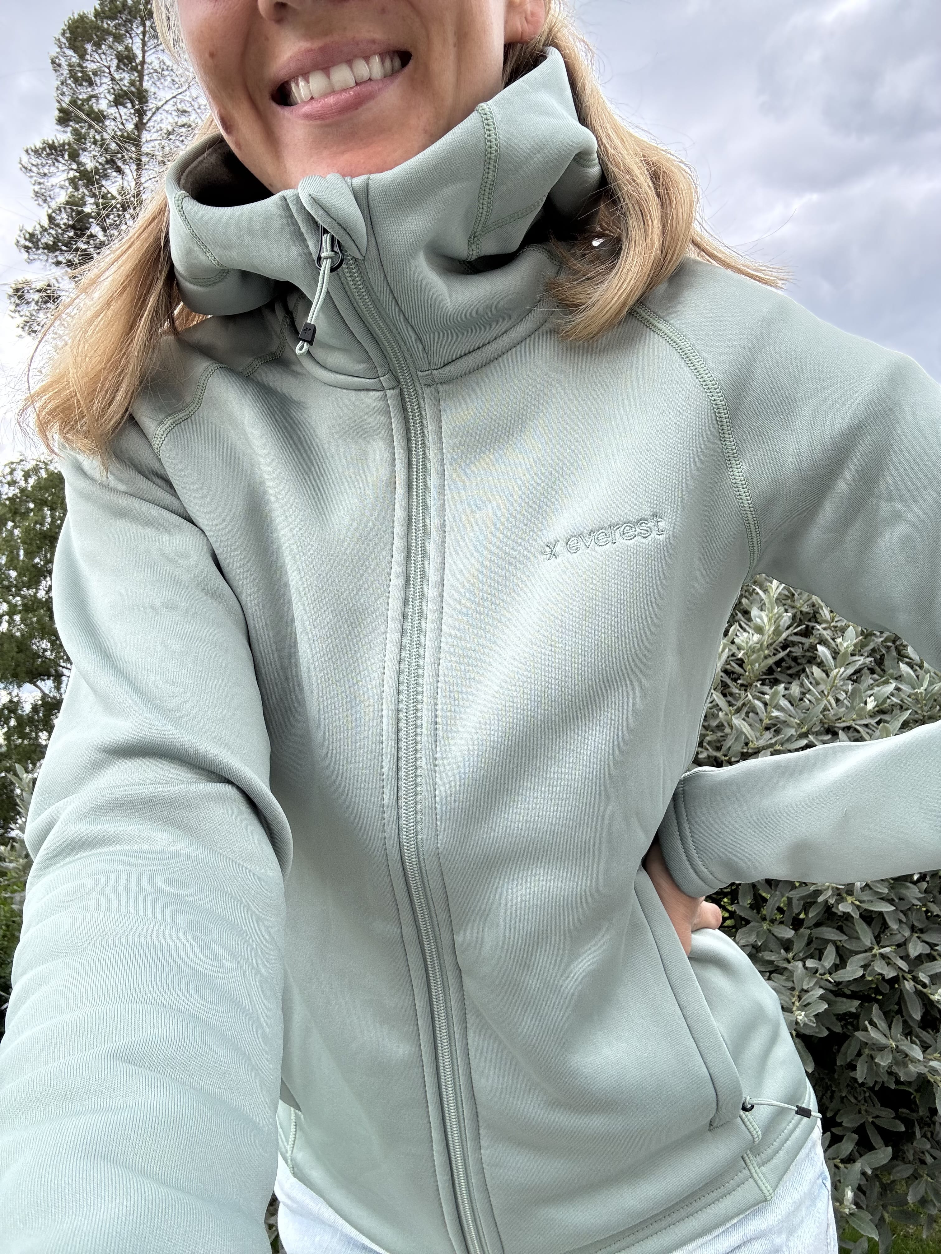 STRETCH HOOD SAGE MIST Everest Second Layer