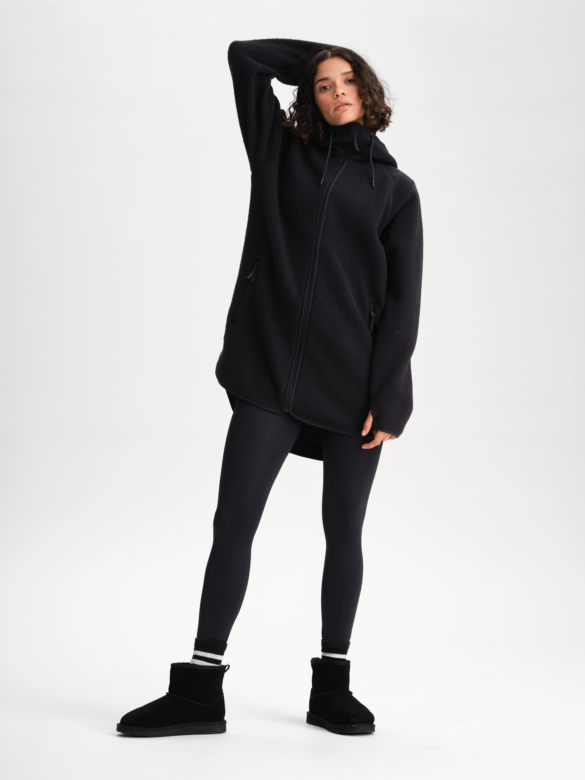 PILE LONG HOOD BLACK Everest Fleece Jumper