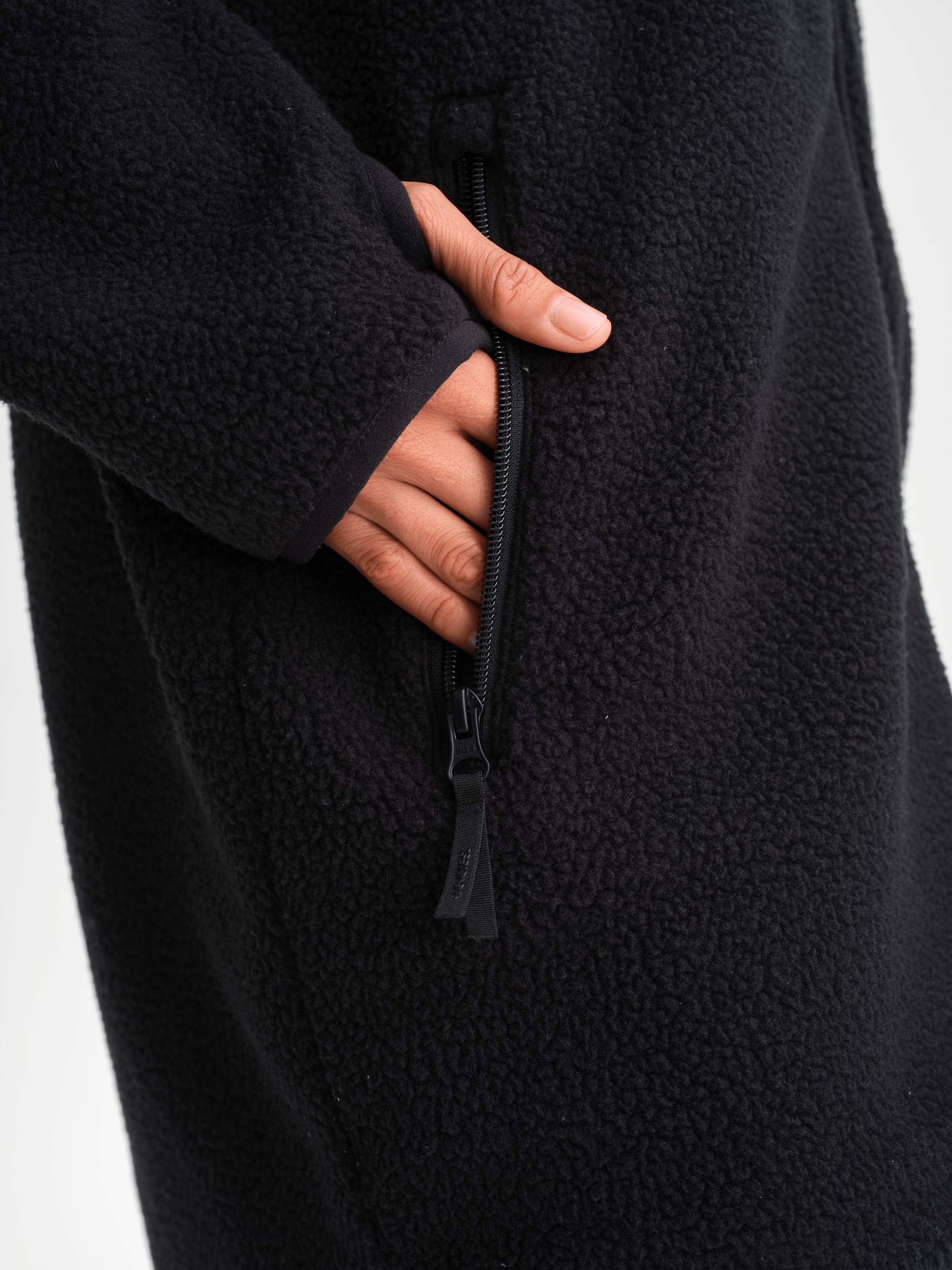 PILE LONG HOOD BLACK Everest Fleece Jumper