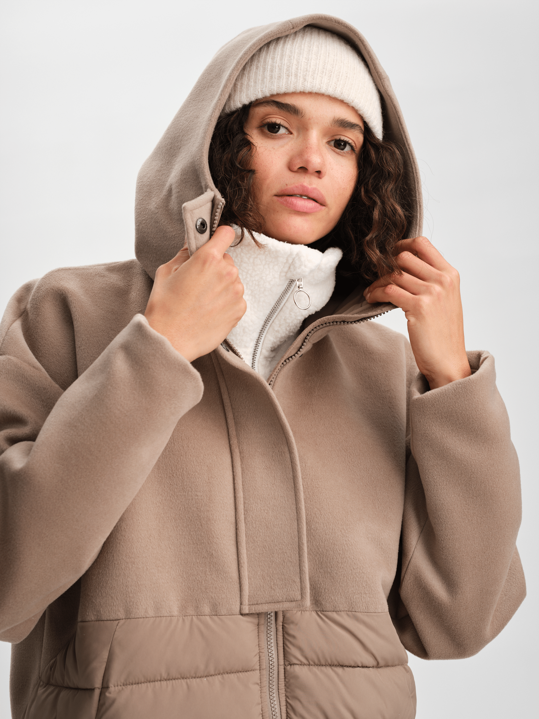 EDITH COAT DESERT BEIGE Everest Padded Coat