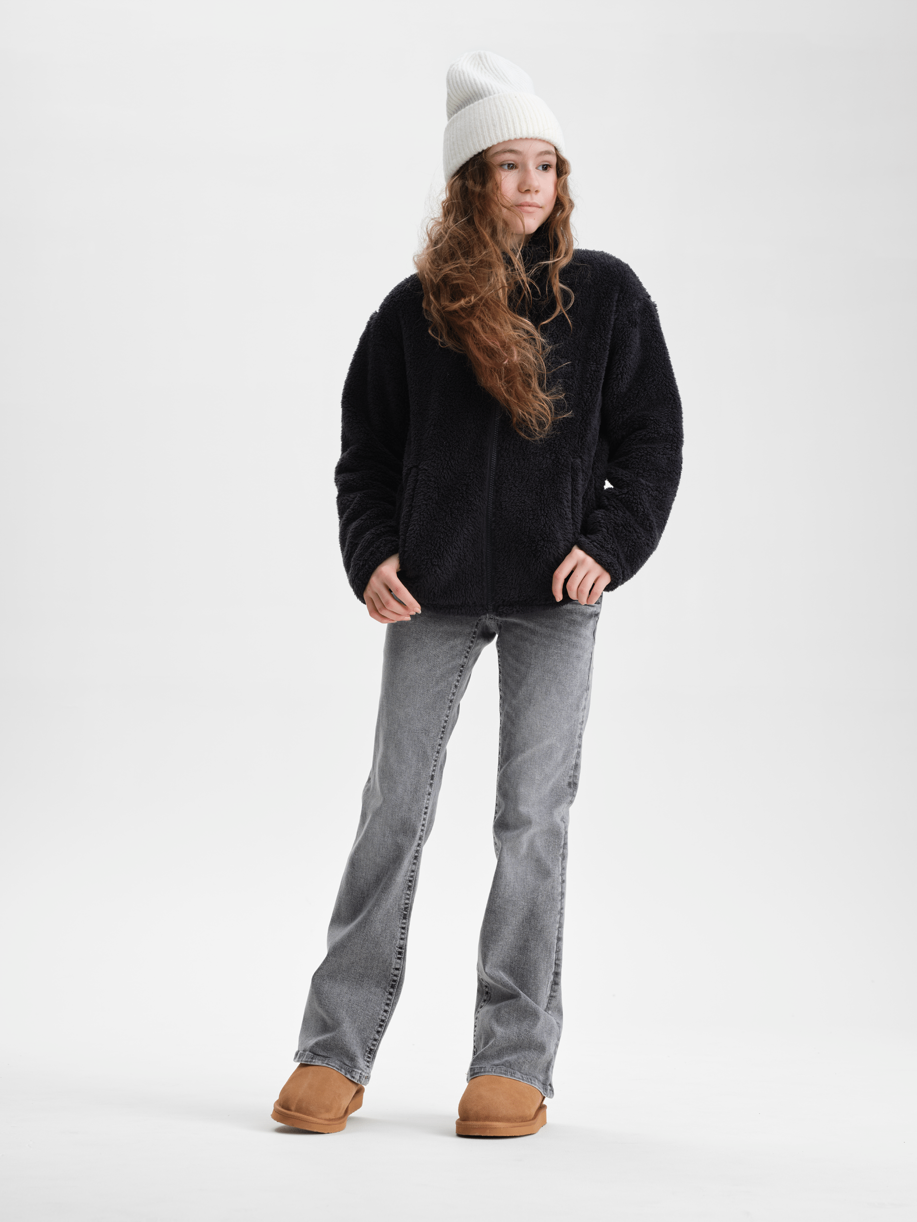 COZY PILE BLACK JUNIOR Everest Druga warstwa