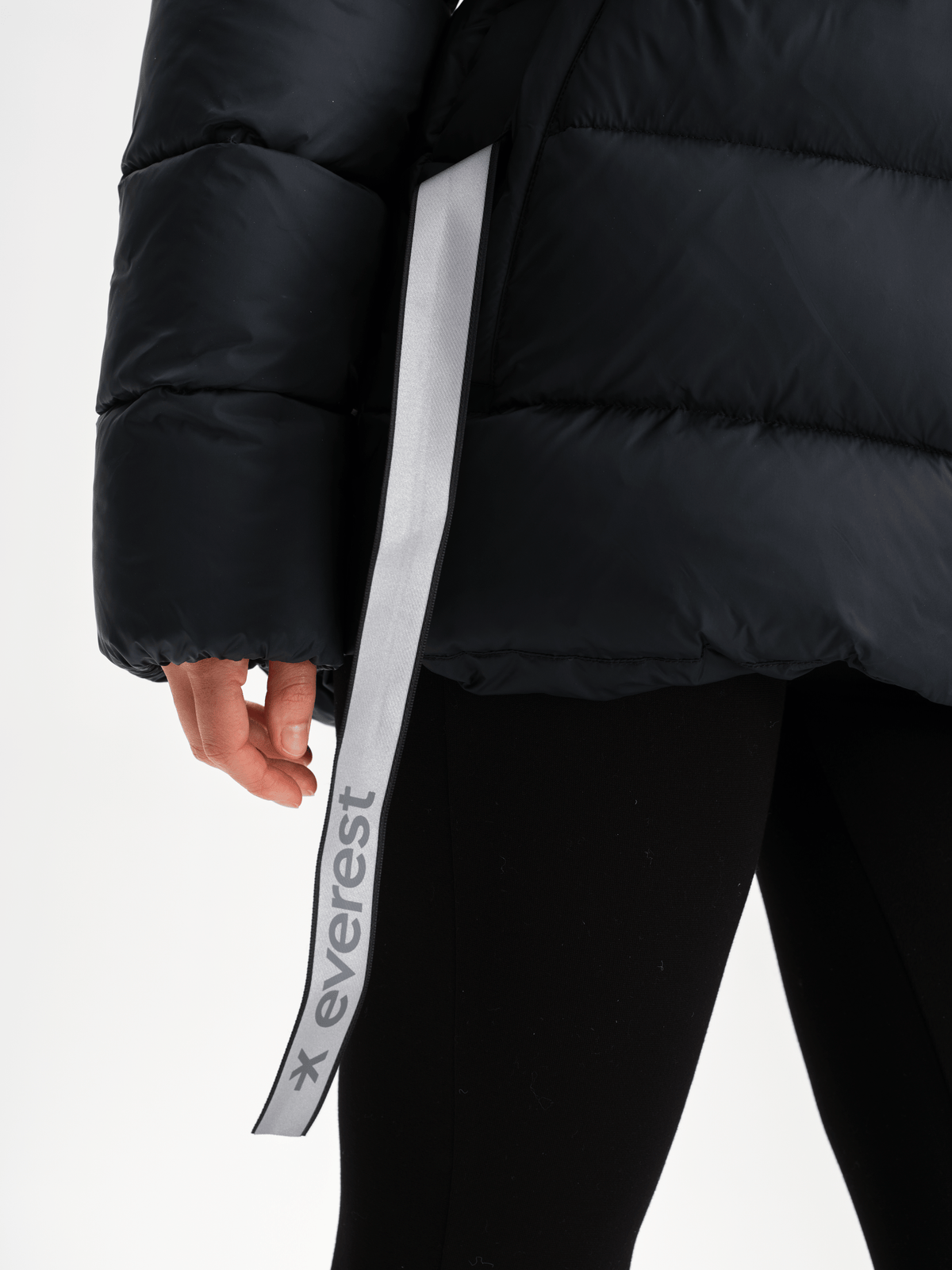 GAMILA MID JACKET BLACK Everest Padded Parka