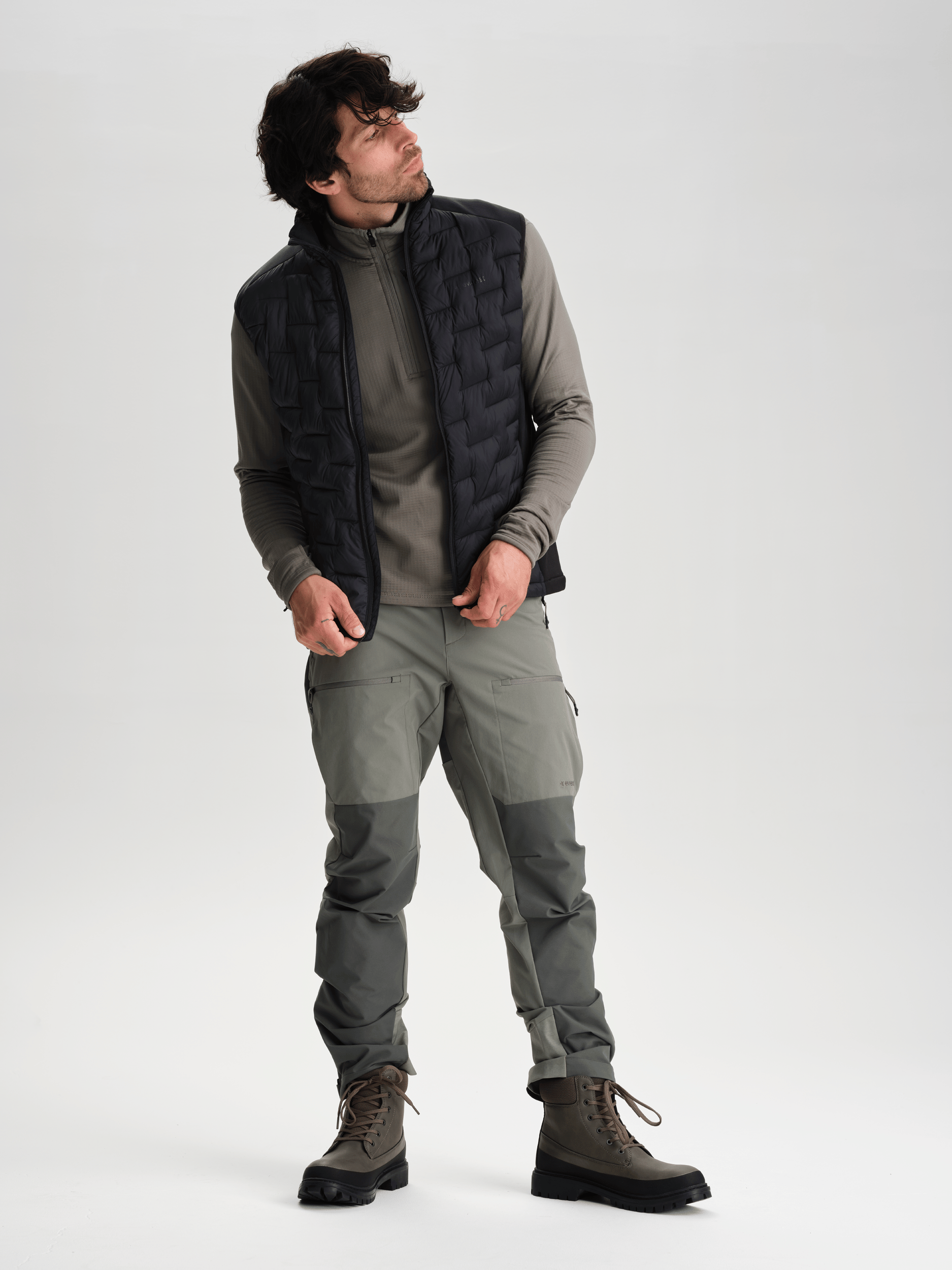 HYBRID VEST BLACK Everest Vest