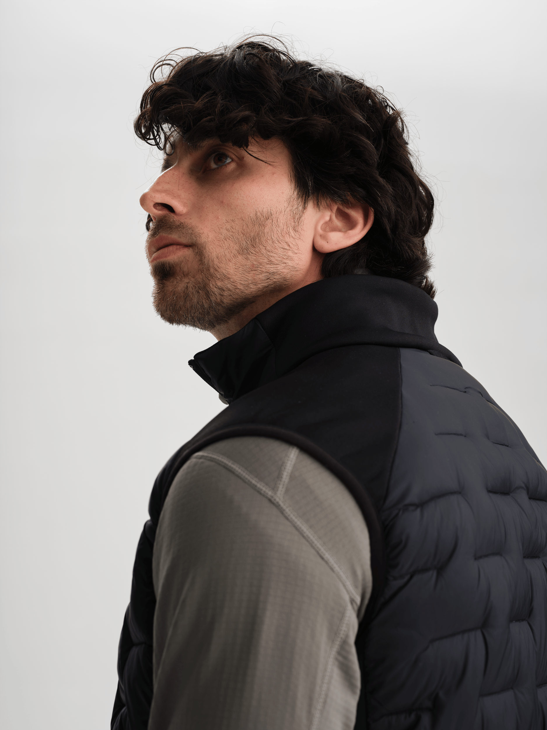 HYBRID VEST BLACK Everest Vest