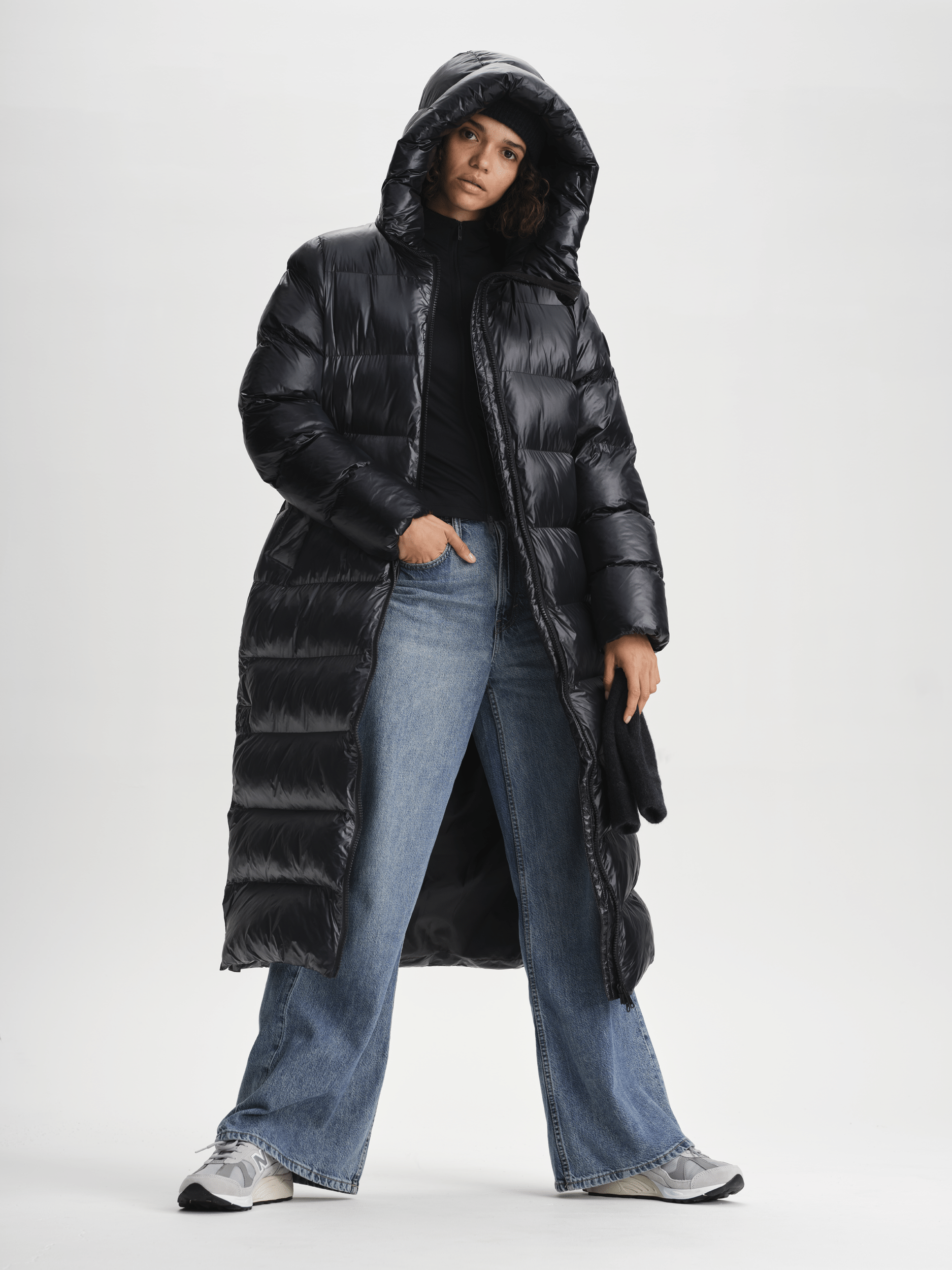 JUNEAU PŁASZCZ CZARNY BŁYSZCZĄCY Everest Pikowany płaszcz