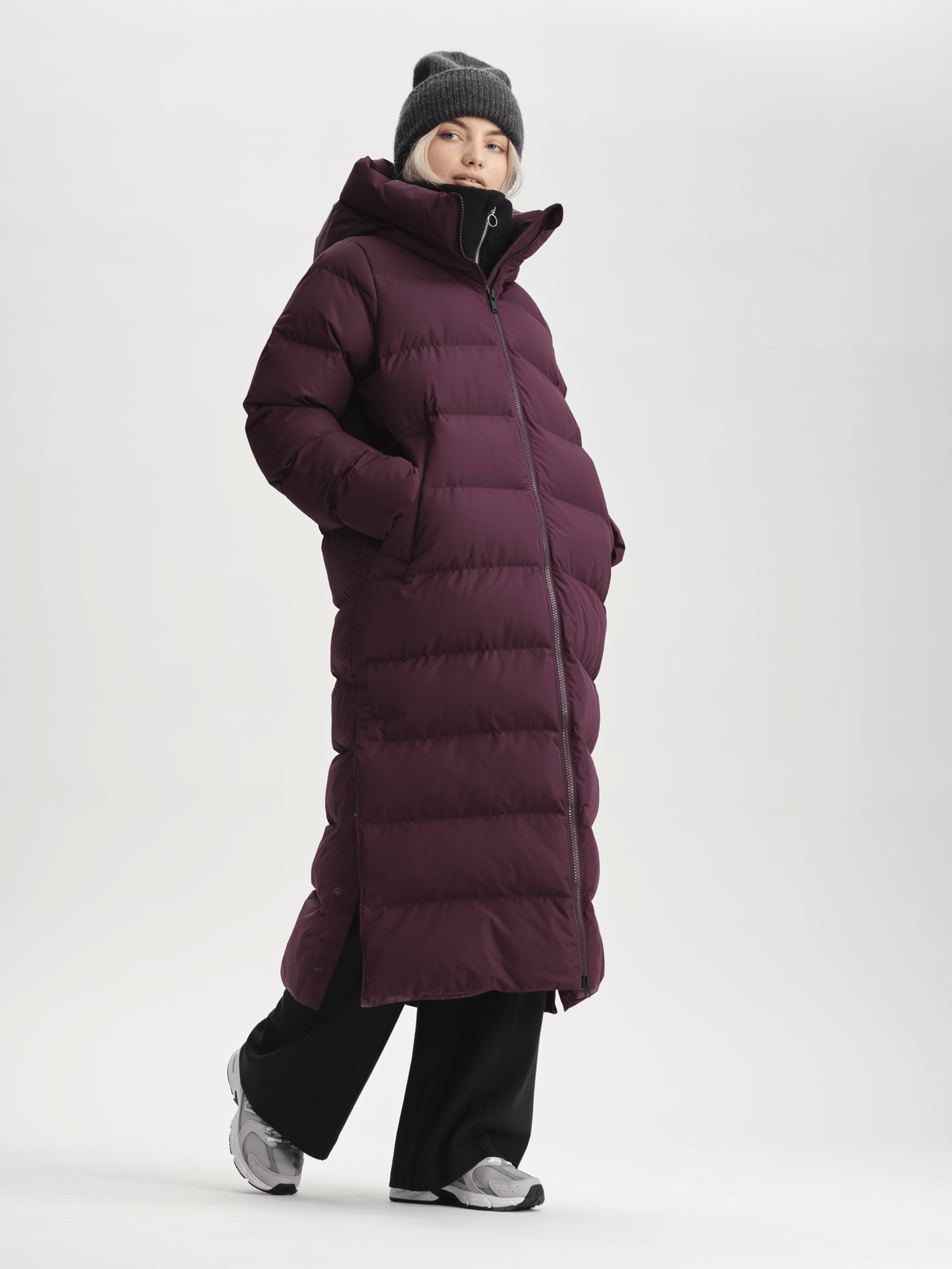 JUNEAU COAT BURGUNDY Everest Padded Coat