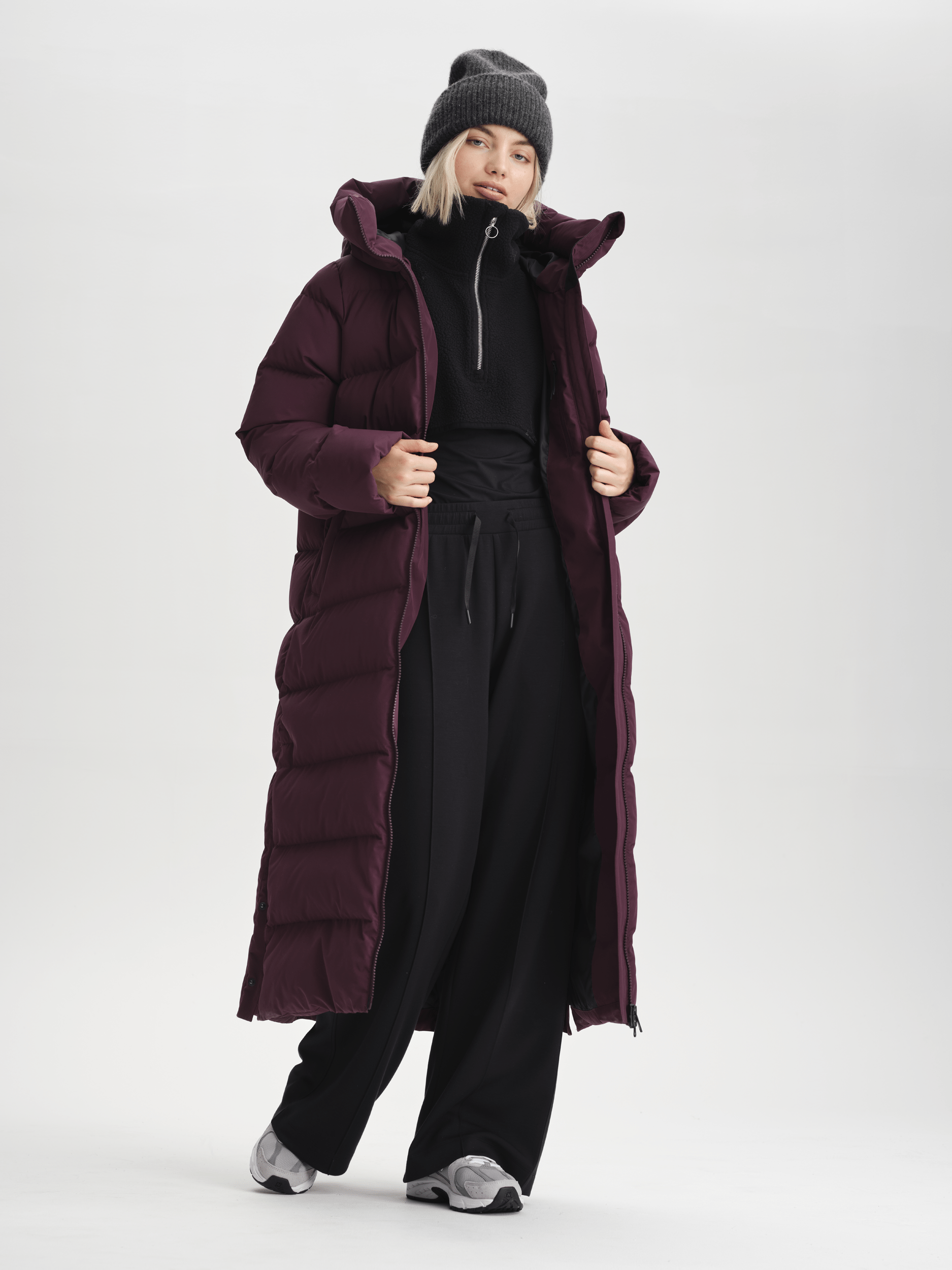 JUNEAU COAT BURGUNDY Everest Padded Coat