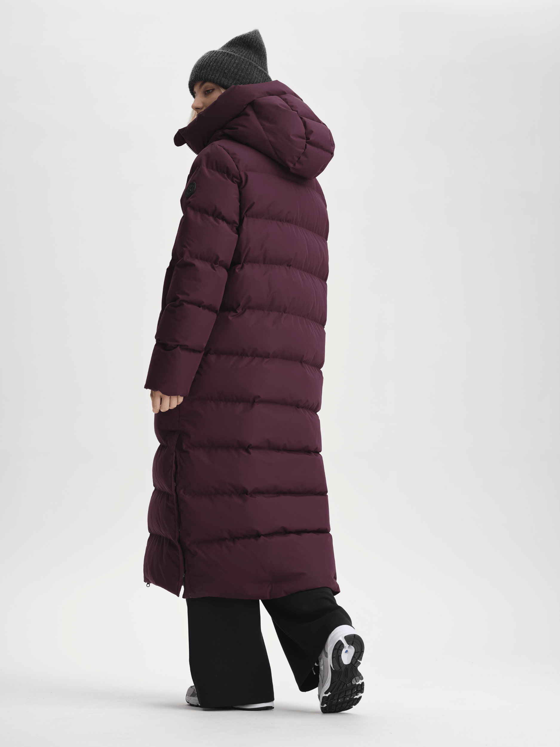JUNEAU COAT BURGUNDY Everest Padded Coat