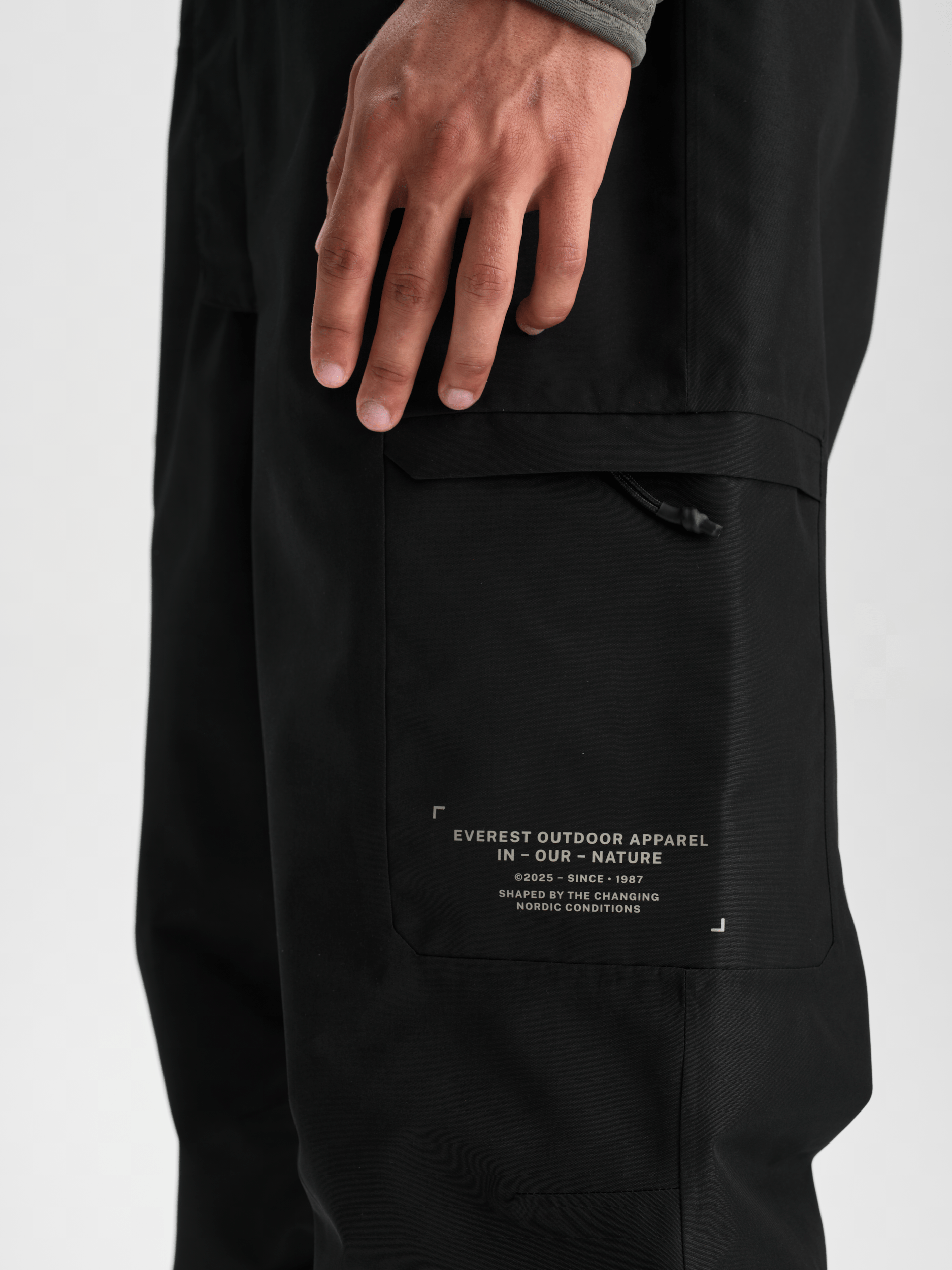 ALLMOUNTAIN Latzhose Schwarz Everest Ski- & Snowboardhose