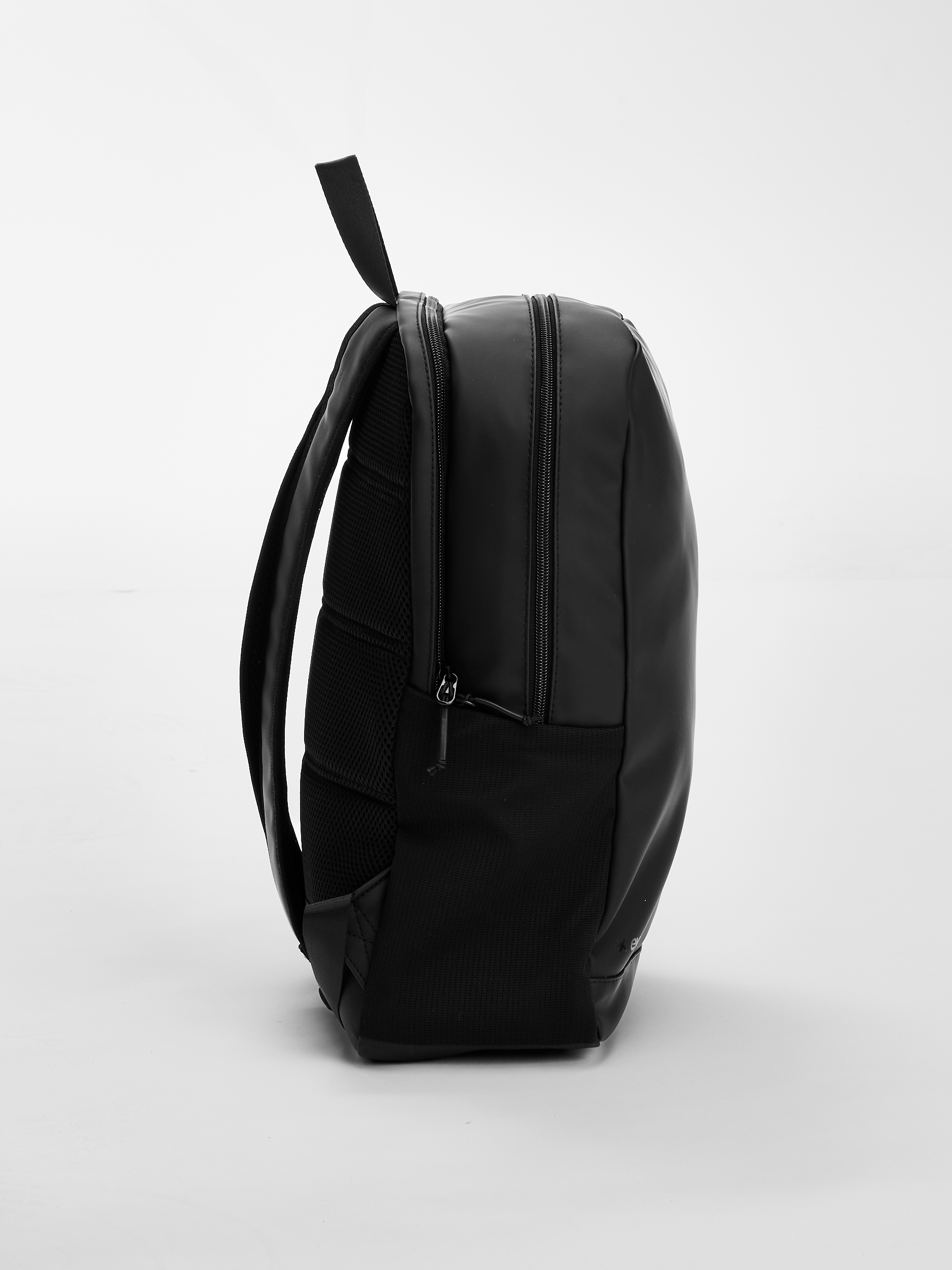 DAILY COMMUTE BACKPACK 20L BLACK Everest Backpack