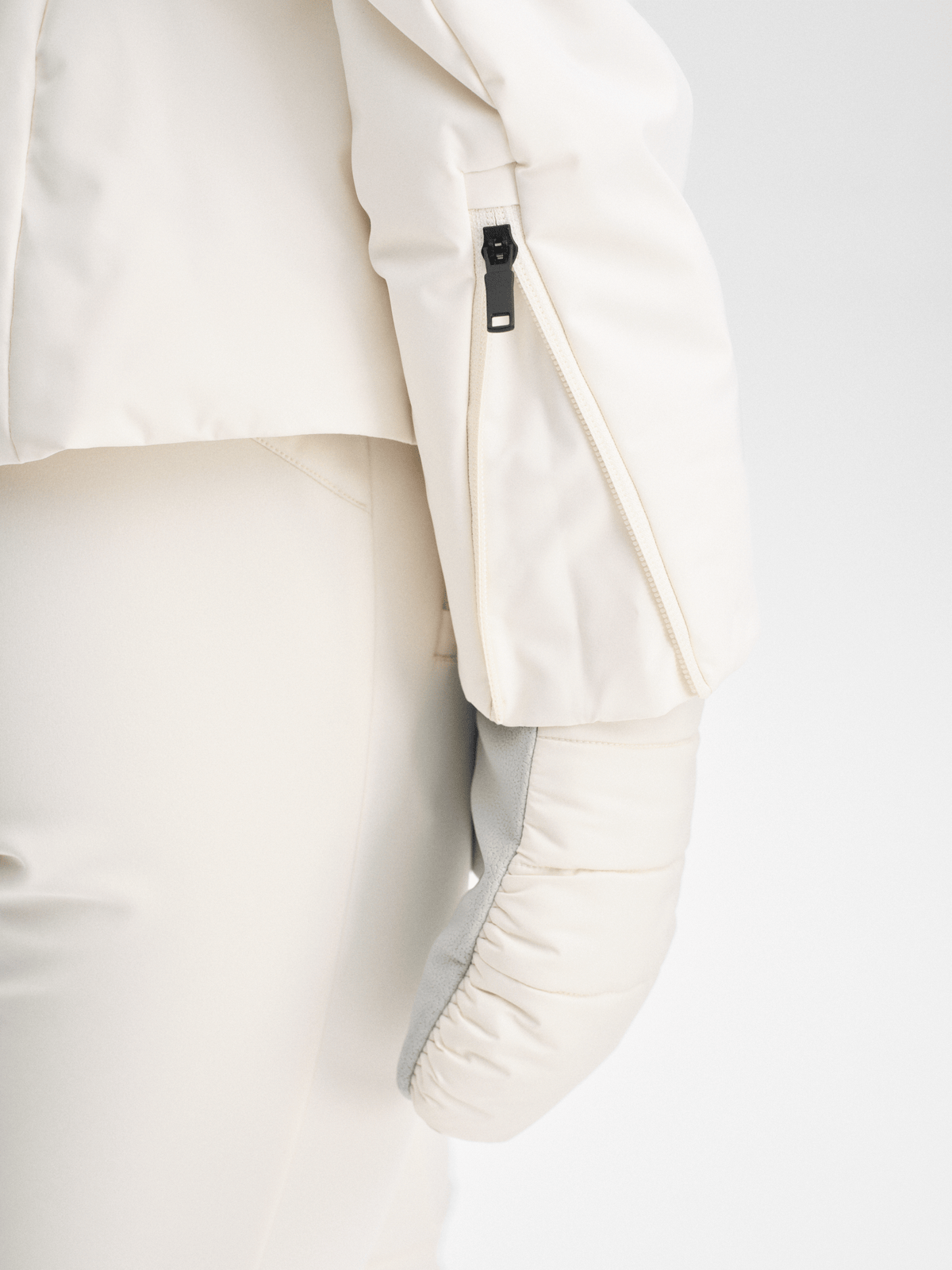 FEMME BELT JACKET OFFWHITE Everest Jacket