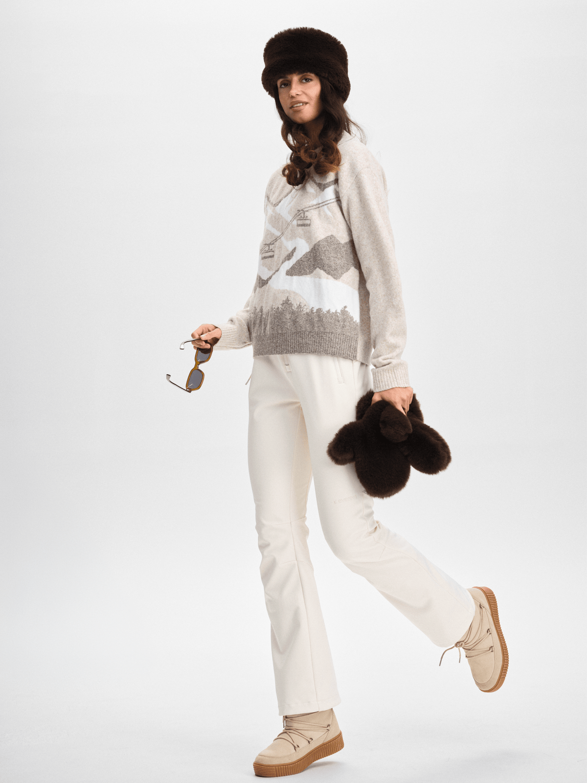 FEMME CREW SWEATER BEIGE Everest Sweater
