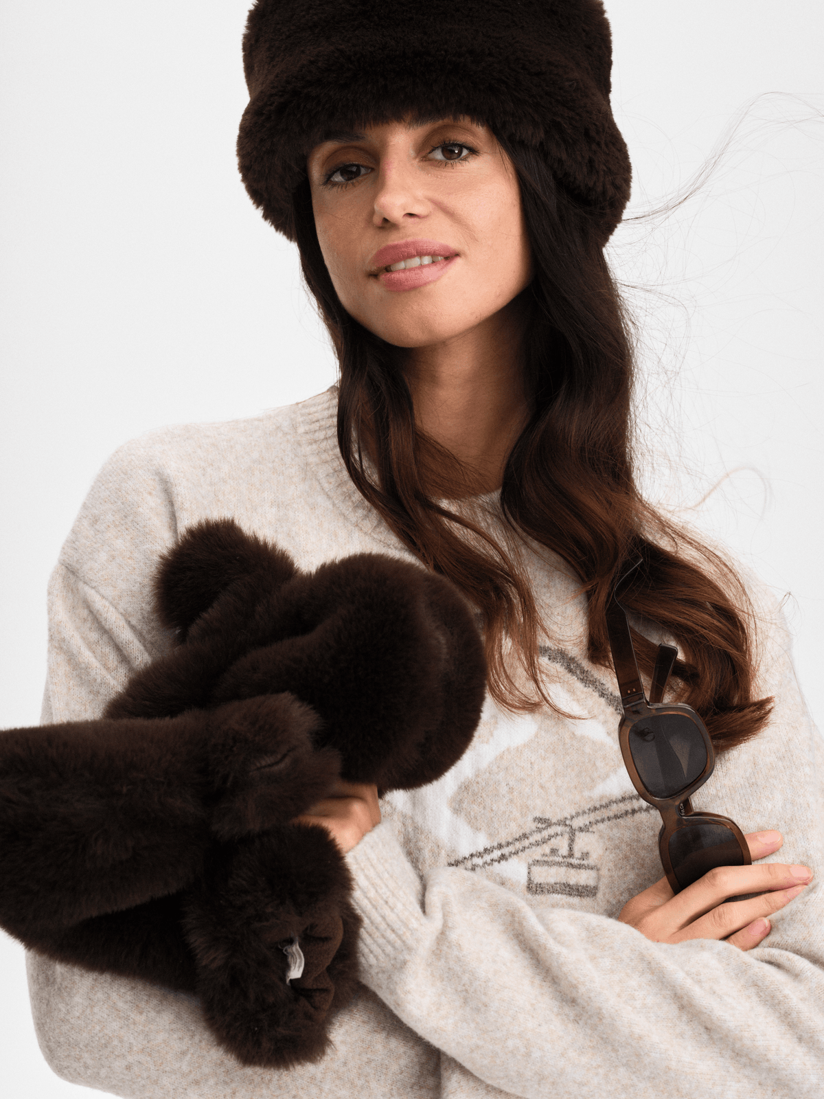 FEMME CREW SWEATER BEIGE Everest Sweater